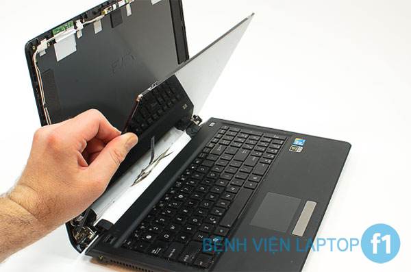 thay-man-hinh-cam-ung-laptop-acer-vinh-nghe-an
